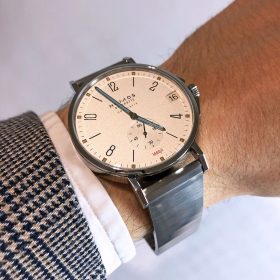 NOMOS Tangente neomatik Sport 42 Datum wristshot