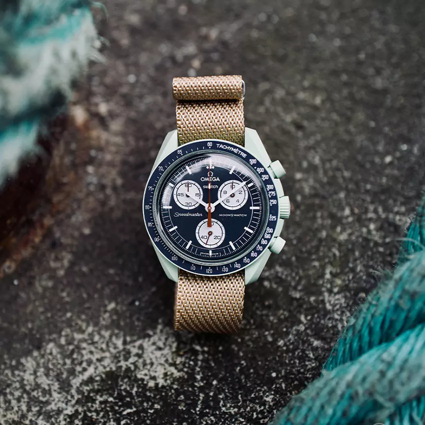 premium-single-pass-nylon-strap-khaki-moonswatch-669f8dbcb4725 premium-single-pass-nylon-strap-khaki-moonswatch-