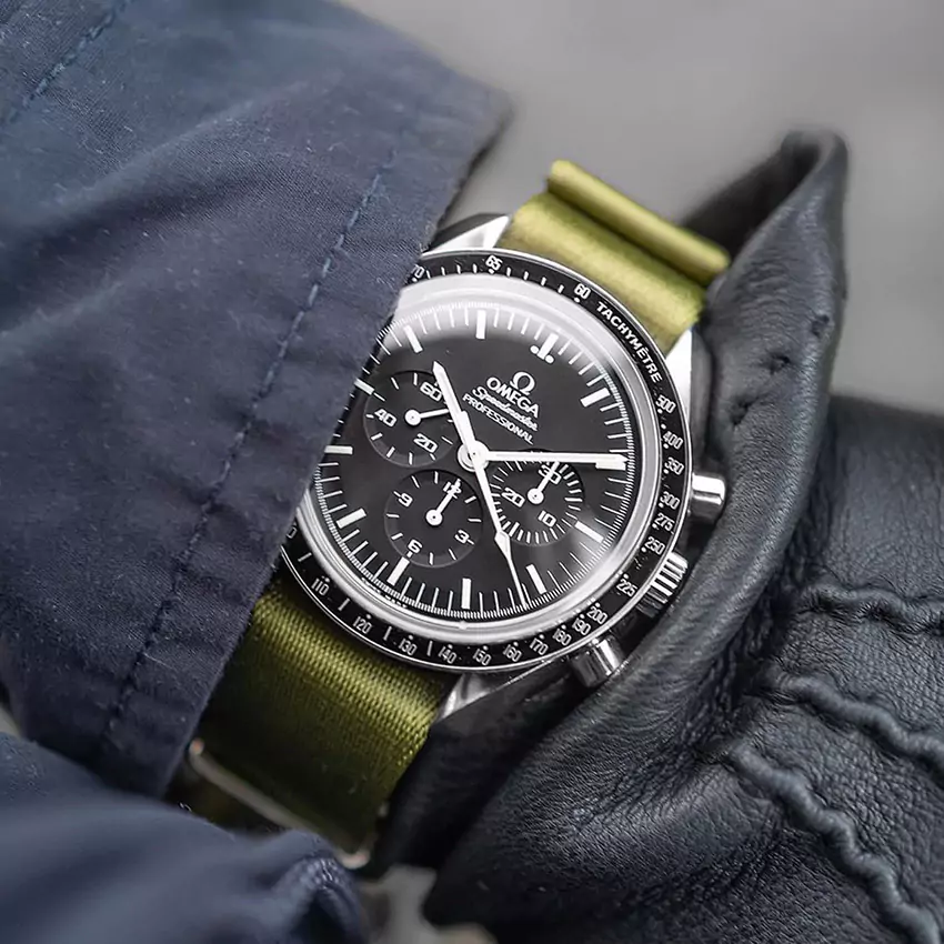 premium-single-piece-nylon-strap-military-green-omega-speedmasterjpg-669f8499991c4 premium-single-piece-nylon-strap-military-green-omega-speedmasterjpg