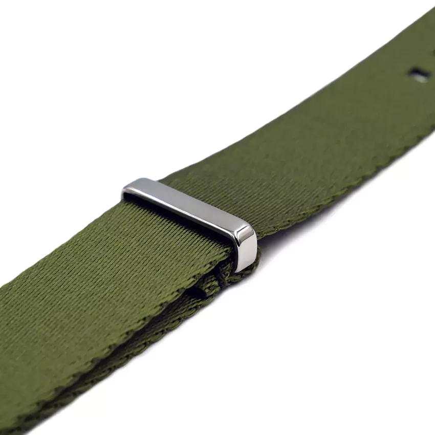 premium-single-piece-nylon-strap-military-green-polished-detail-669f8498325f3 premium-single-piece-nylon-strap-military-green-polished-detail-