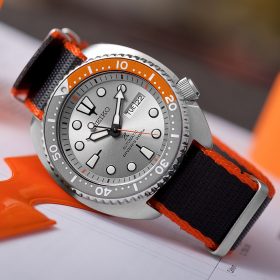 Seiko Turtle Dawn Grey schwarz orange Nato WB Original by @tempusx