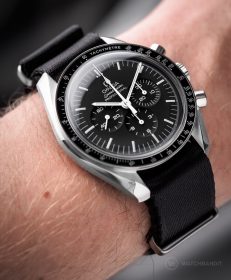 Omega Speedmaster Professional Black Wristporn Edition NATO strap