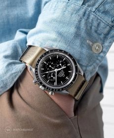 Watchbandit khaki premium nato strap khaki Omega Speedmaster Professional by Gulenissen