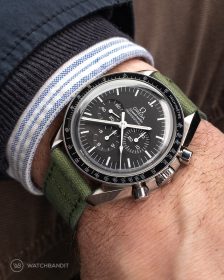 Omega Speedmaster an grünem Canvas Uhrennarmband von Watchbandit