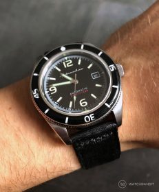 Spinnaker Fleuss SP-5055-02 am schwarzen two-piece NATO von WatchBandit