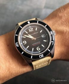 Spinnaker Fleuss SP-5055-02 am beigen Canvas von WatchBandit