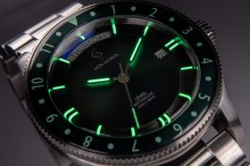 Von Doren URAED illuminated sapphire bezel