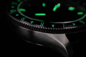 Von Doren URAED lume bezel close up