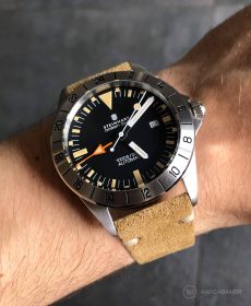 Steinhart Ocean Vintage GMT Strap guide beige Wildleder Uhrenarmband