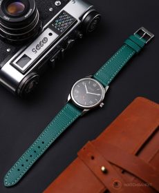 NOMOS Club Campus dunkel struktiriertes kalbslederarmband grün