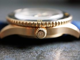 About Vintage - 1926 "At'Sea" Automatic - Rose Gold / Blue Vintage - Crown