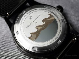 About Vintage - 1926 "All Black" Automatic - Case Back