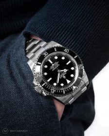 Rolex Submariner pocket shot