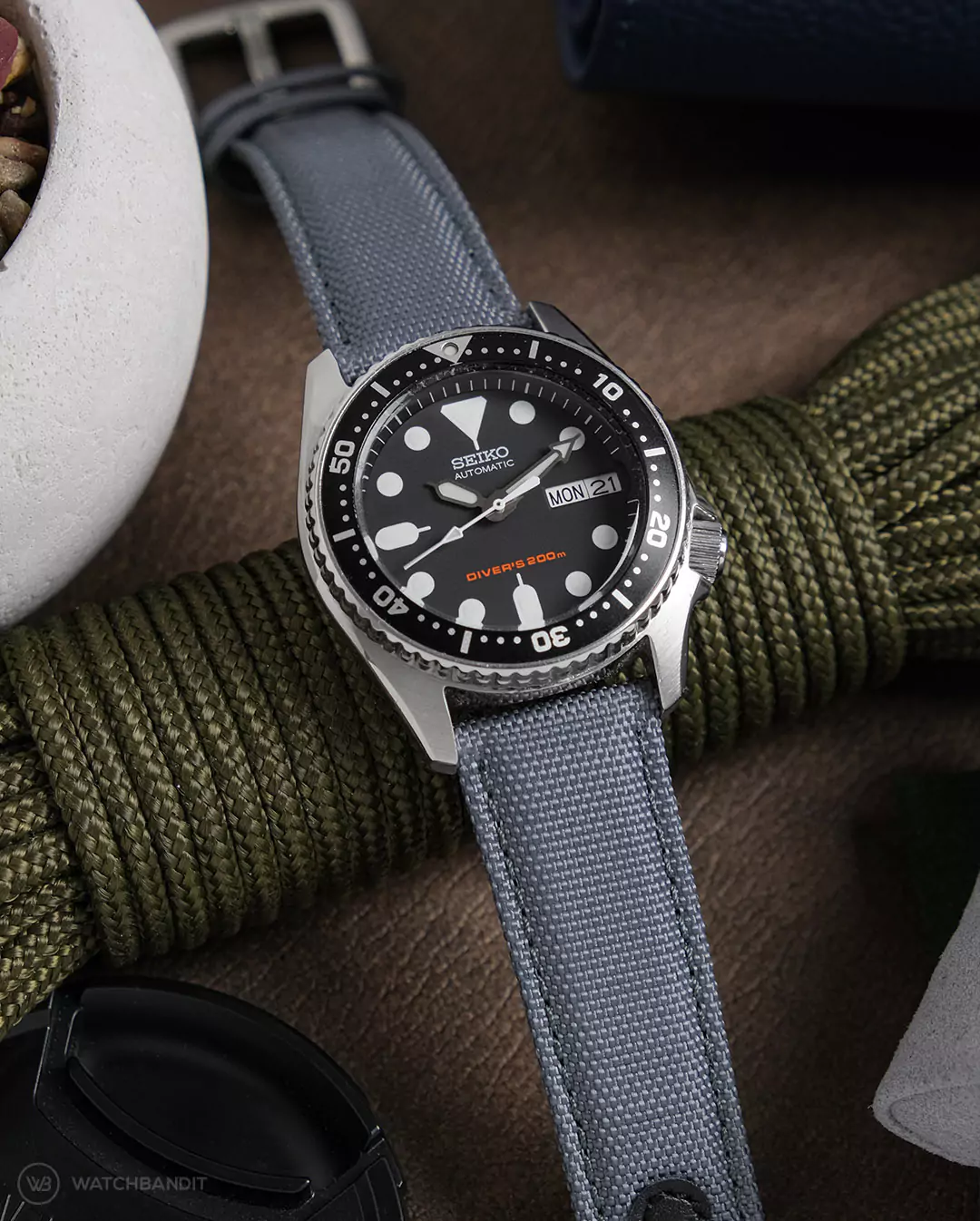 seiko-skx-watchbandit-sailcloth-armband-dark-grey-2-wb seiko-skx-watchbandit-sailcloth-armband-dark-grey-2-wb