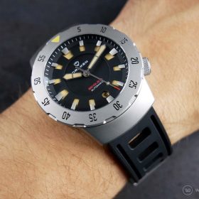 Draken Bengula Watch - Rubber strap wrist shot