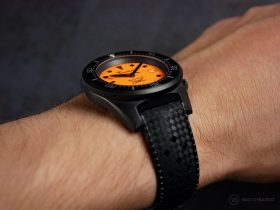 Squale-Luminoso Arancia PVD-wrist shot side