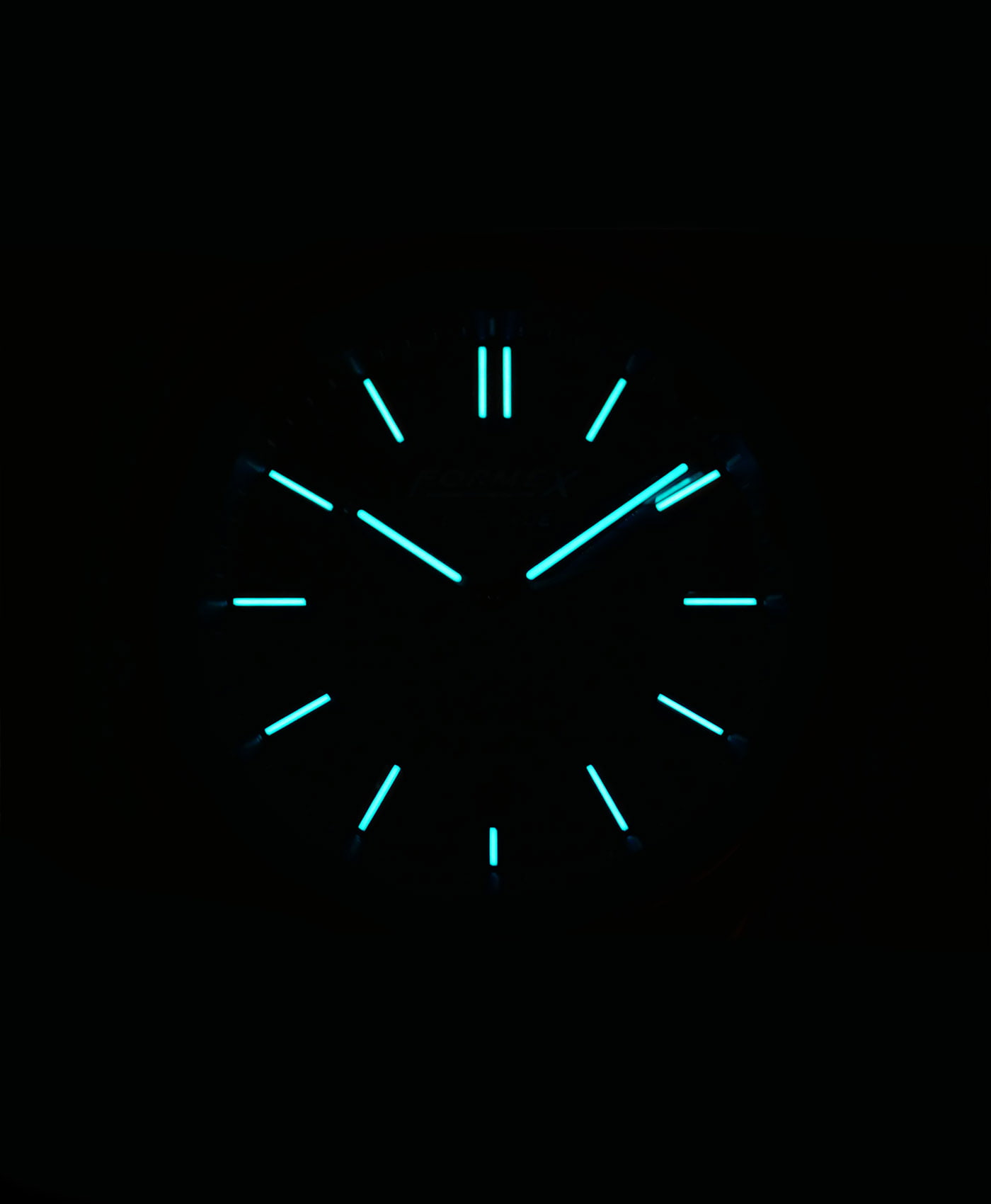 Formex - Essence FortyThree - Lume shit-min Formex - Essence - Lume shot