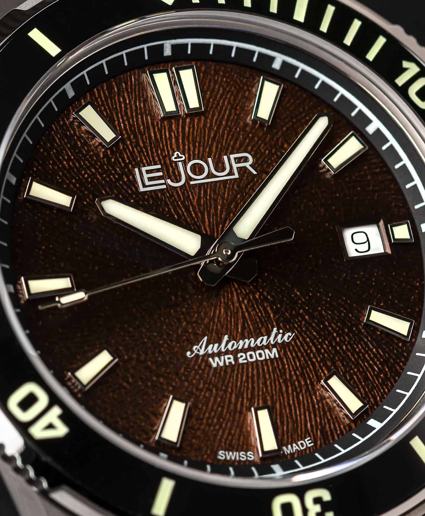 Le Jour - Coral Diver - LJ-CD-005 - Dial Macro-min Le Jour - Coral Diver - LJ-CD-005 - Dial Macro