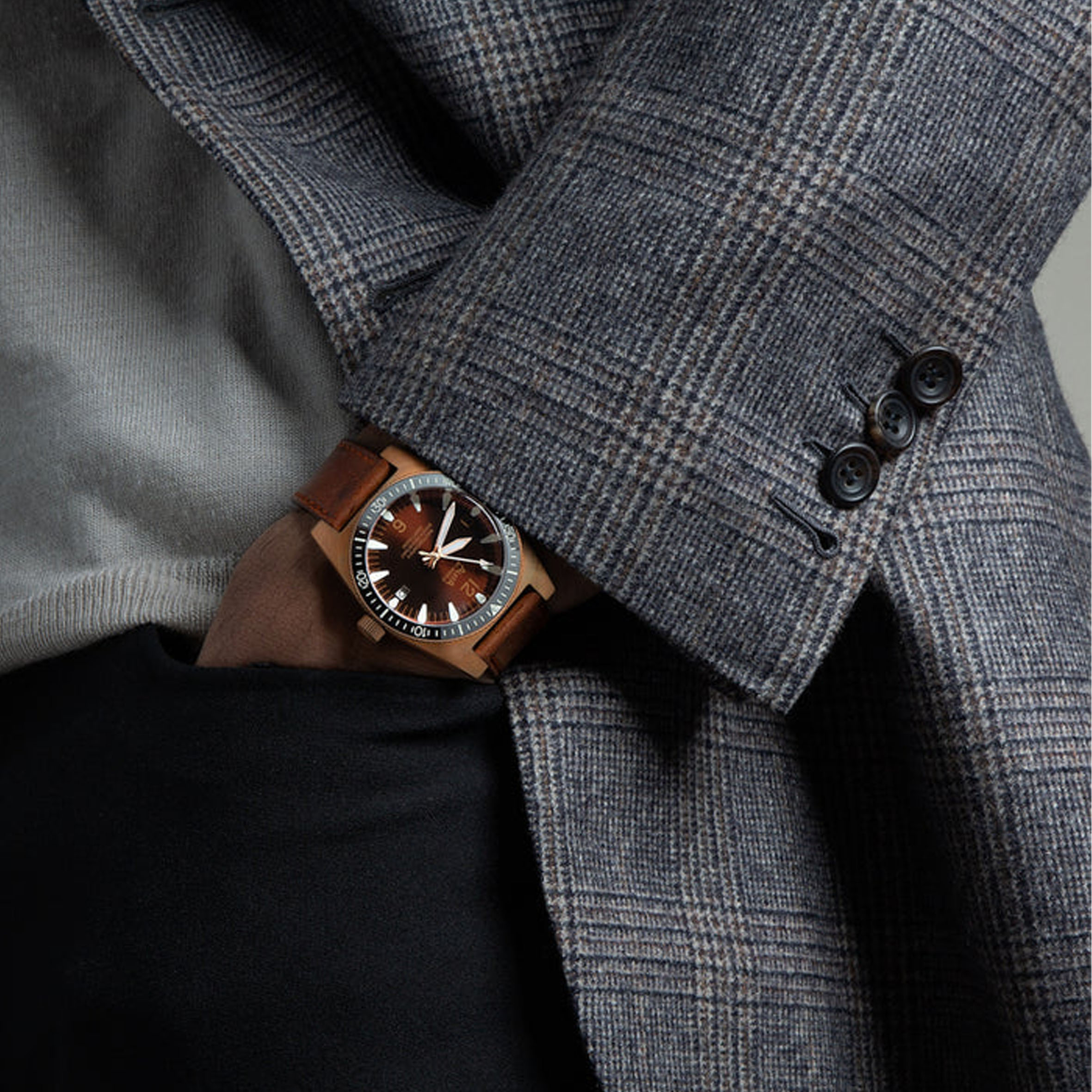 Alsta - Nautoscaph - Bronze Bark - pocket shot Alsta - Nautoscaph - Bronze Bark - pocket shot