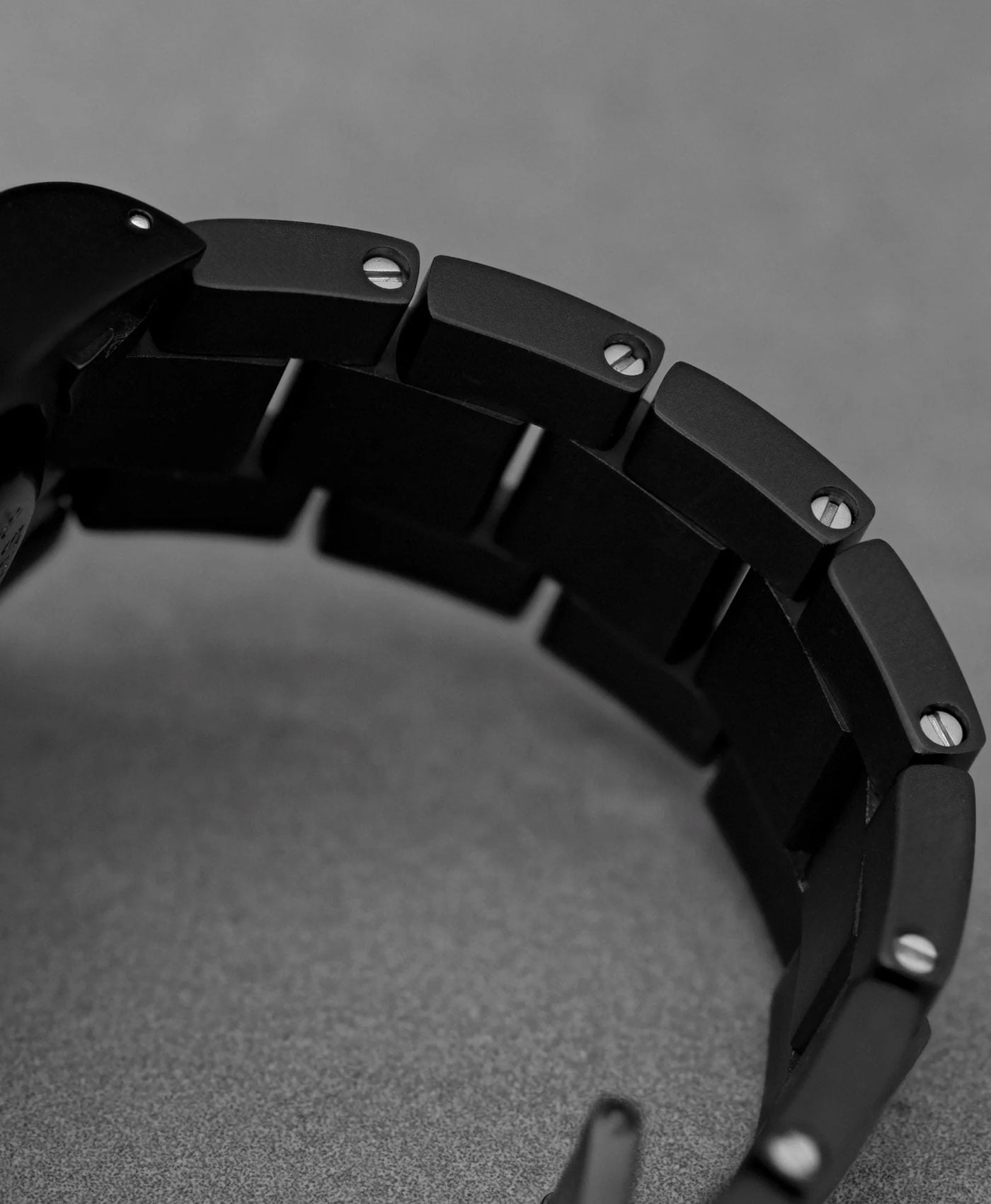 Marathon-41mm-Anthracite-Large-Divers-Automatic-GSAR-With-Stainless-Steel-Bracelet-bracelet-min Marathon-41mm-Anthracite-Large-Divers-Automatic-GSAR-With-Stainless-Steel-Bracelet-bracelet-min