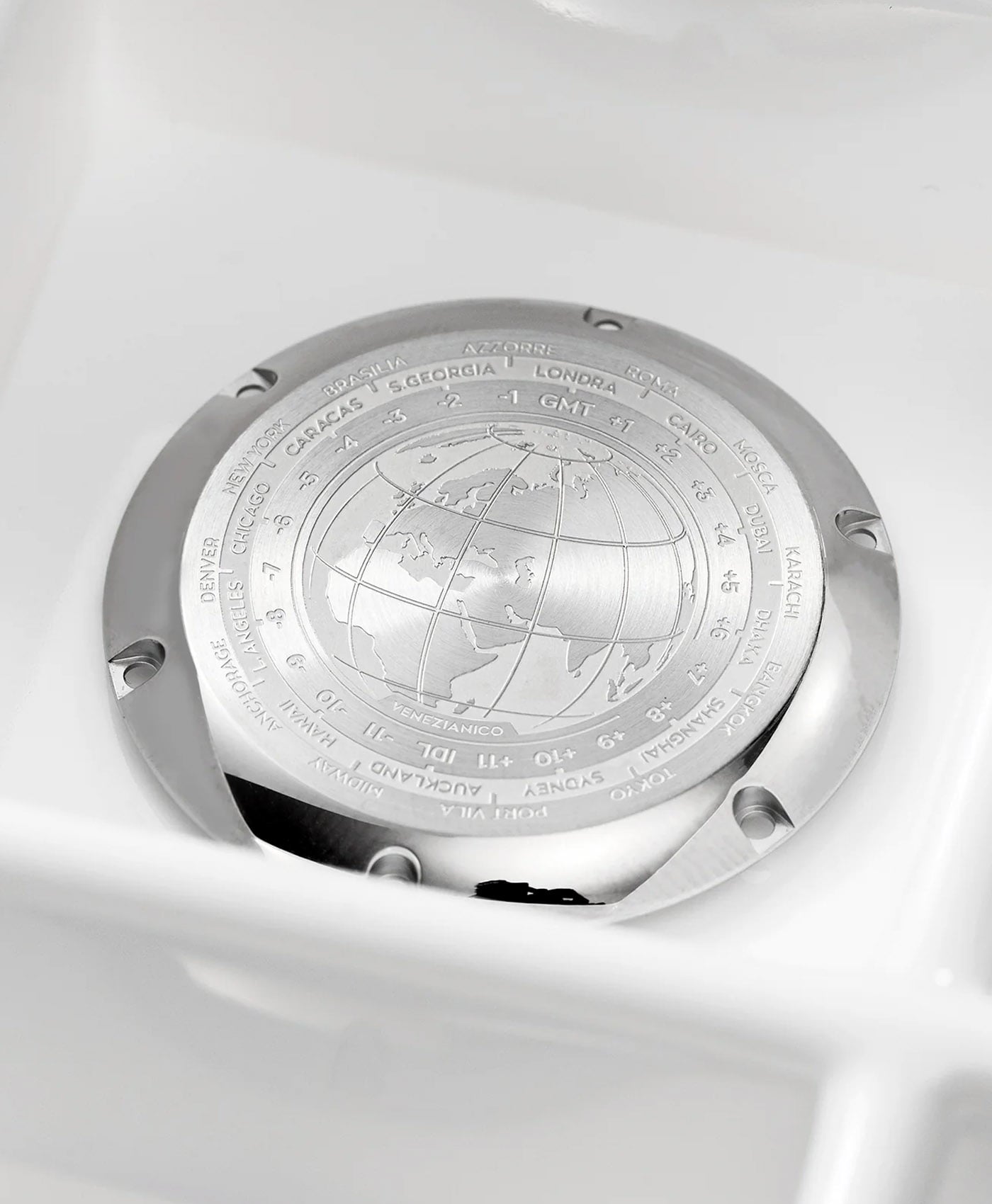 Venezianico - Nereide 39 - GMT - case back-min Venezianico - Nereide 39 - GMT - case back-min