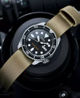 seiko-skx-oo7-beige-single-piece-strap