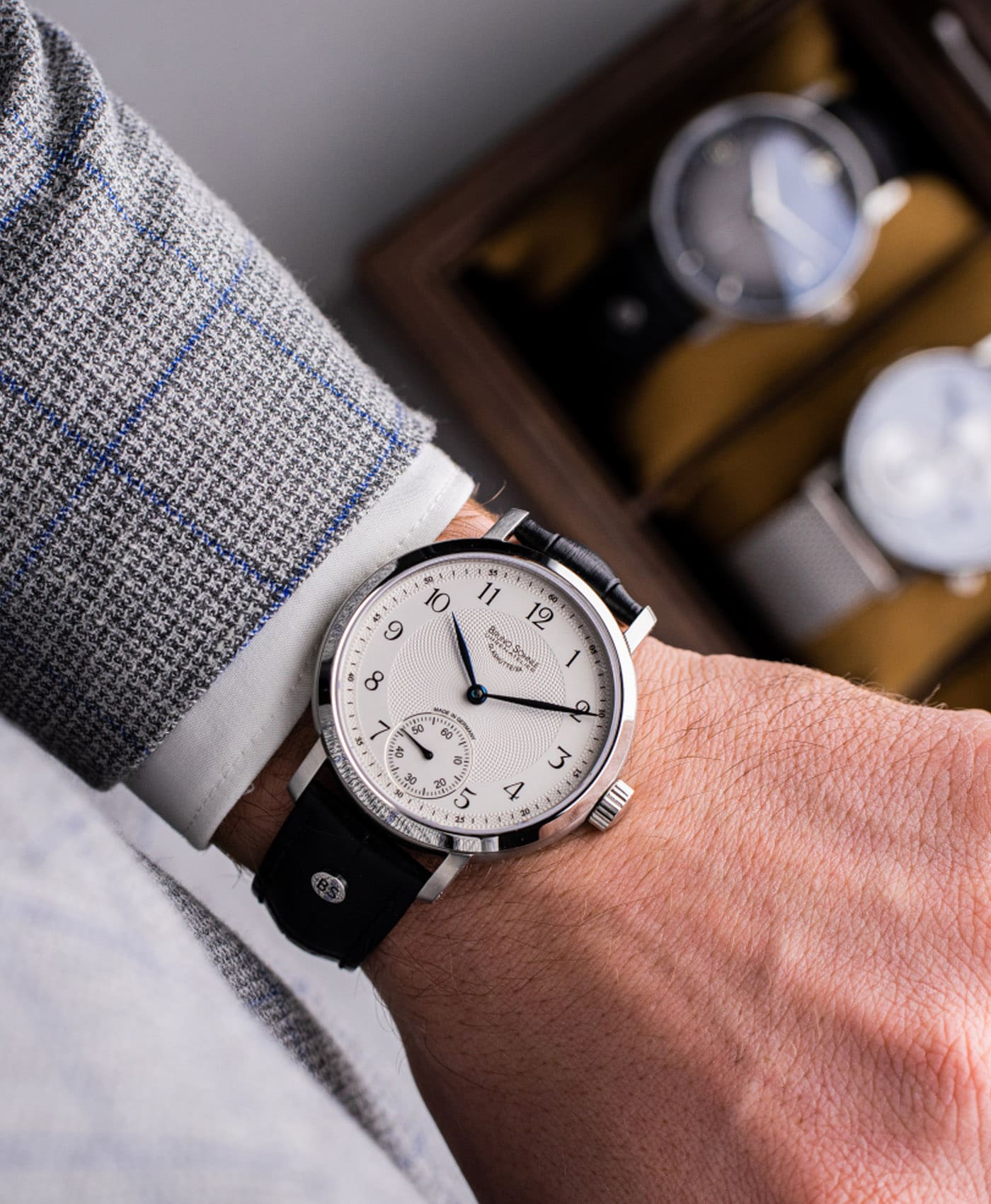 Bruno Söhnle - Mechanik Edition X - Limited Edition - 17-11100-228 - wrist shot-min Bruno Söhnle - Mechanik Edition X - Limited Edition - 17-11100-228 - wrist shot-min