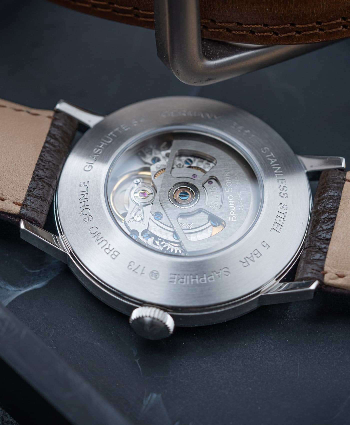 Bruno Söhnle - Stuttgart Automatik Big - 17-12173-661 - case back-min Bruno Söhnle - Stuttgart Automatik Big - case back