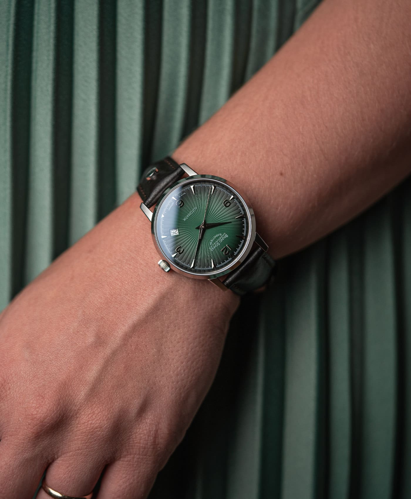 Bruno Söhnle - Stuttgart Automatik II Small - 17-12174-661 - wrist shot-min Bruno Söhnle - Stuttgart Automatik II Small - 17-12174-661 - wrist shot-min