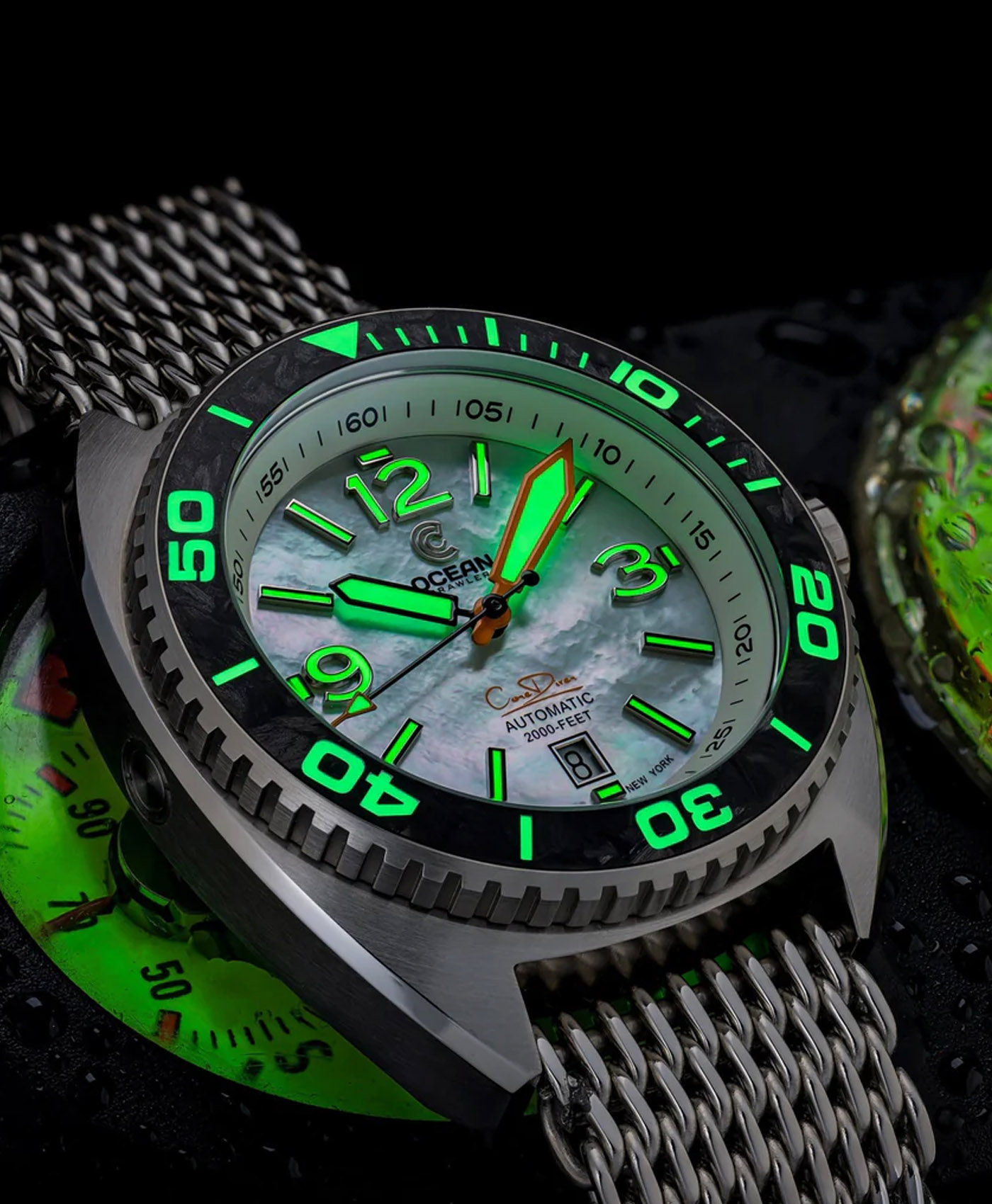 Ocean Crawler Core Diver - White Mother of Pearl - Carbon Fiber Bezel - lume Ocean Crawler Core Diver - White Mother of Pearl - Carbon Fiber Bezel - lume