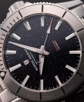 nordic-marine-instruments-osterson-aventurine-dial-close-up-