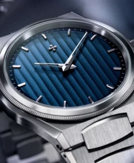 Venezianico-Arsenale-40-Blue-Cote de Geneve Stripe-dial