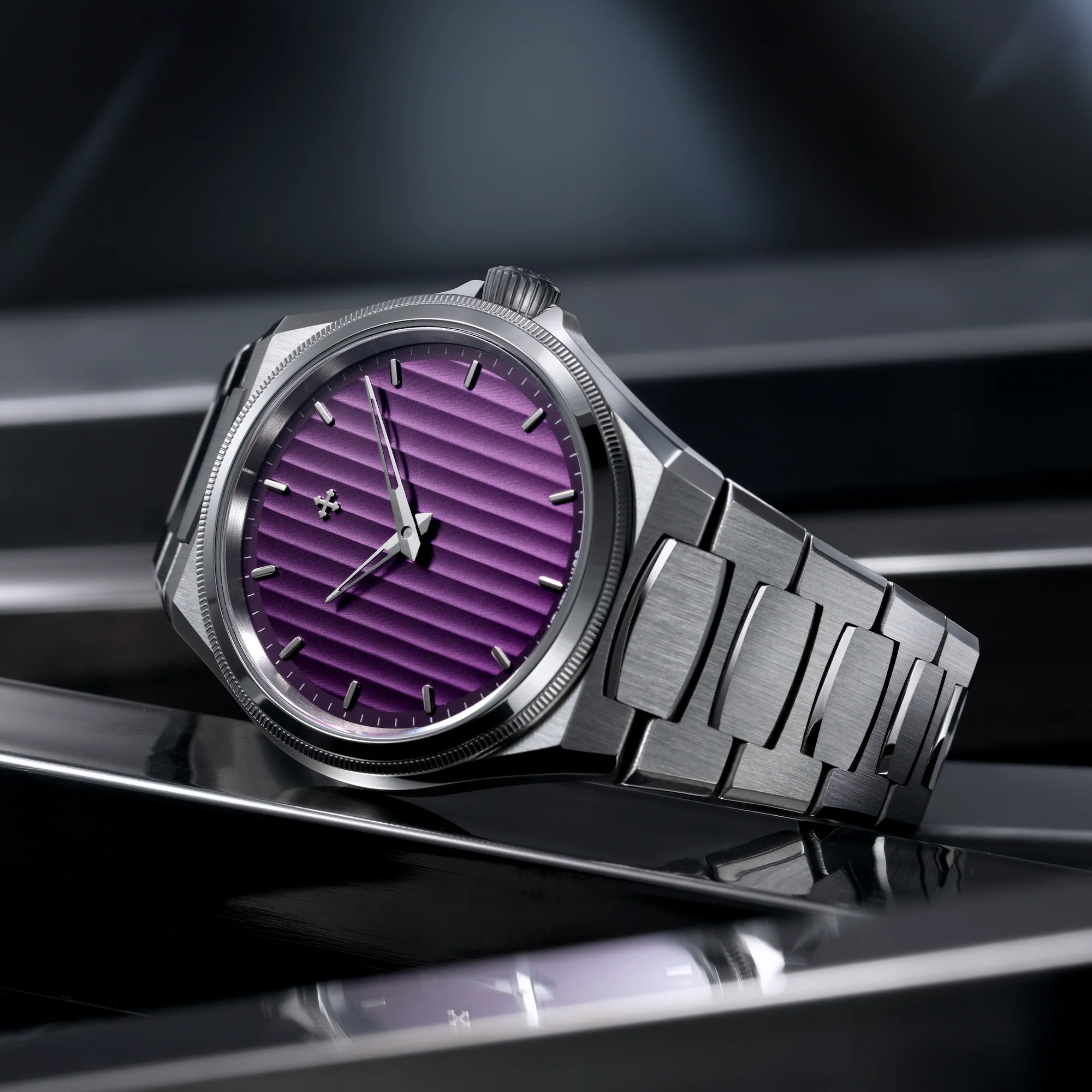 6_a9c82f3f-372c-4af4-b48d-bf856f6d9645_2048x Venezianico-Arsenale-40-Purple lugs detail