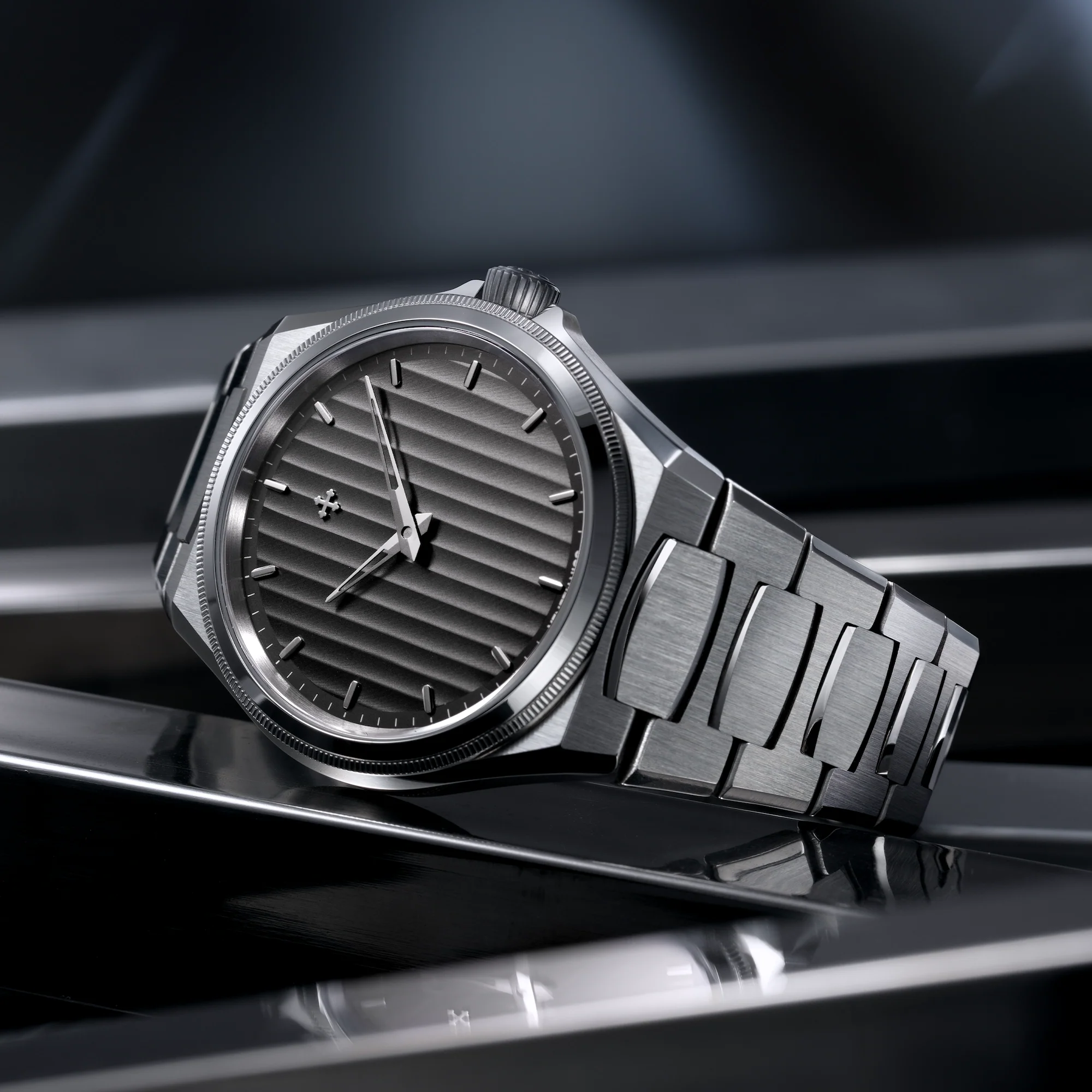 6_bb52e31e-d6e2-4805-82c5-75363d646d7d_2048x Venezianico-Arsenale-40-Black lugs detail