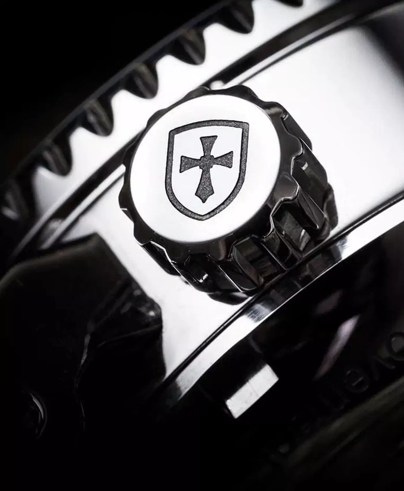 biatec-leviathan-crown biatec-leviathan-crown