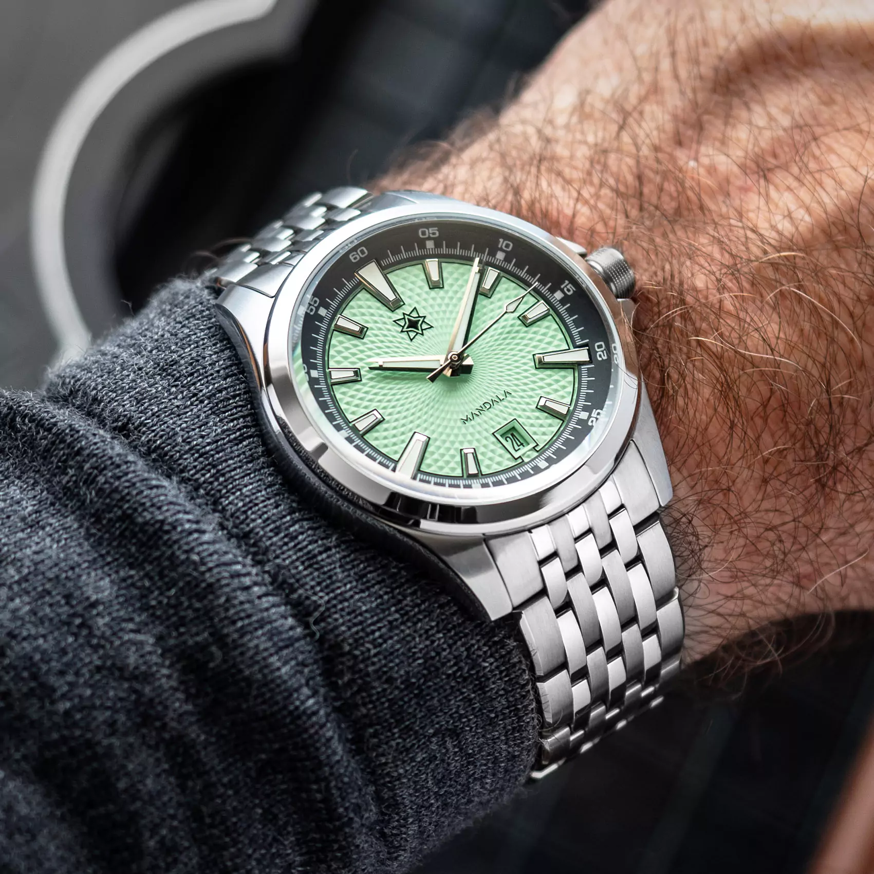 second-hour-the-mandala-mk3-mint-wrist-shot second-hour-the-mandala-mk3-mint-wrist-shot