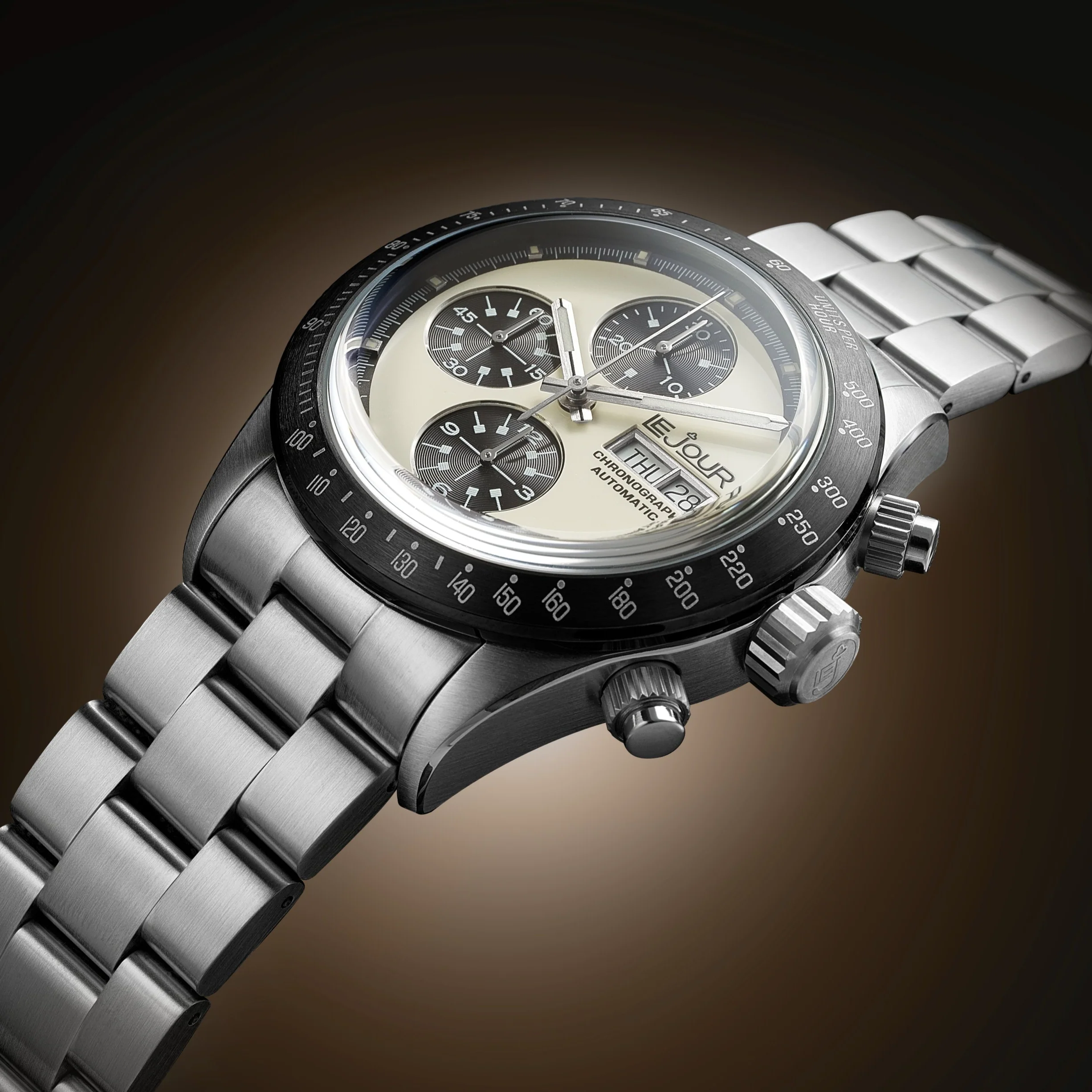 LJ-CM-001-I_5000x Le Jour watch-LJ-CM-001 mood