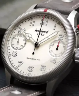 hanhart-pioneer-monoscope-silver-fluted-bezel-45-mm-dial-close-up