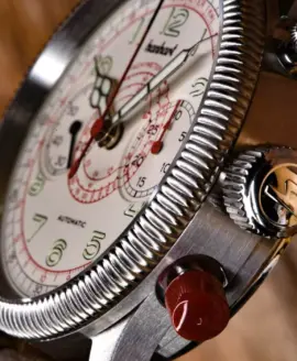 hanhart-pioneer-tachytele-antique-white-40-mm-case-close-up