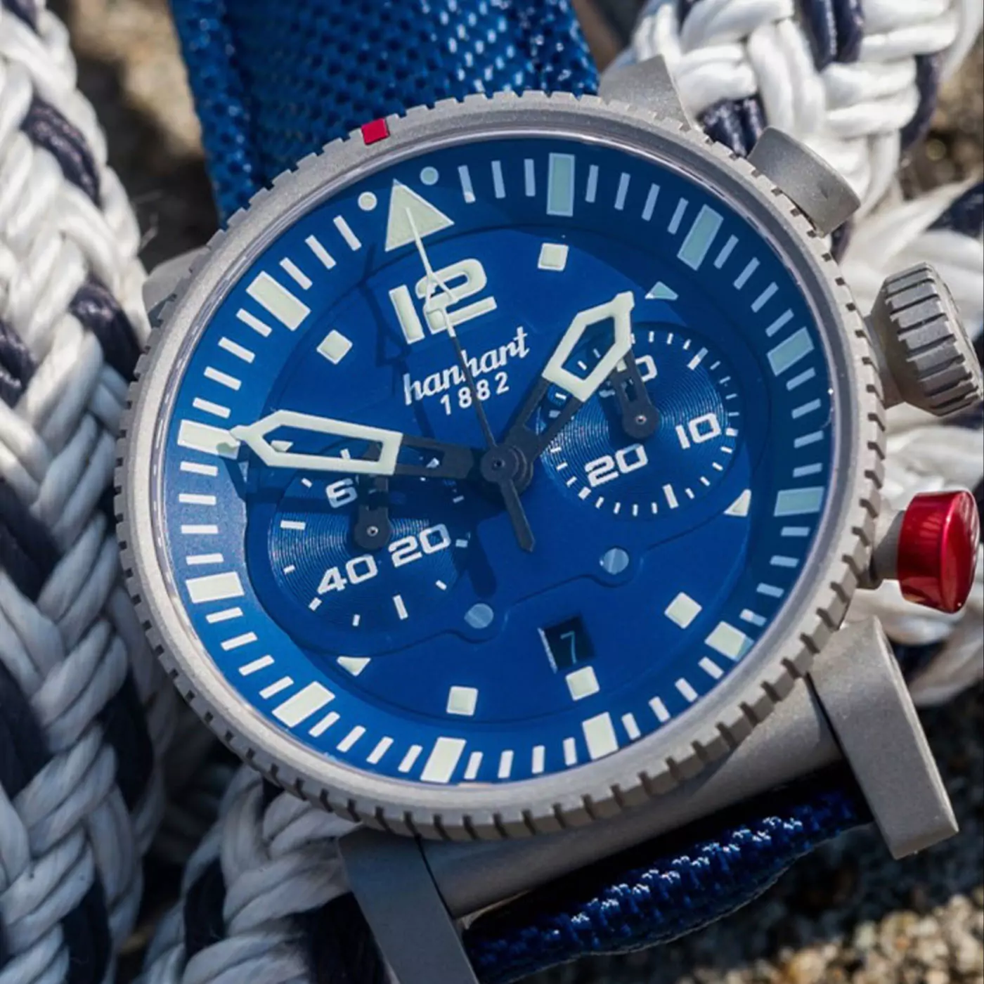 hanhart-primus-carrier-pilot-44-mm-mood hanhart-primus-carrier-pilot-44-mm-mood