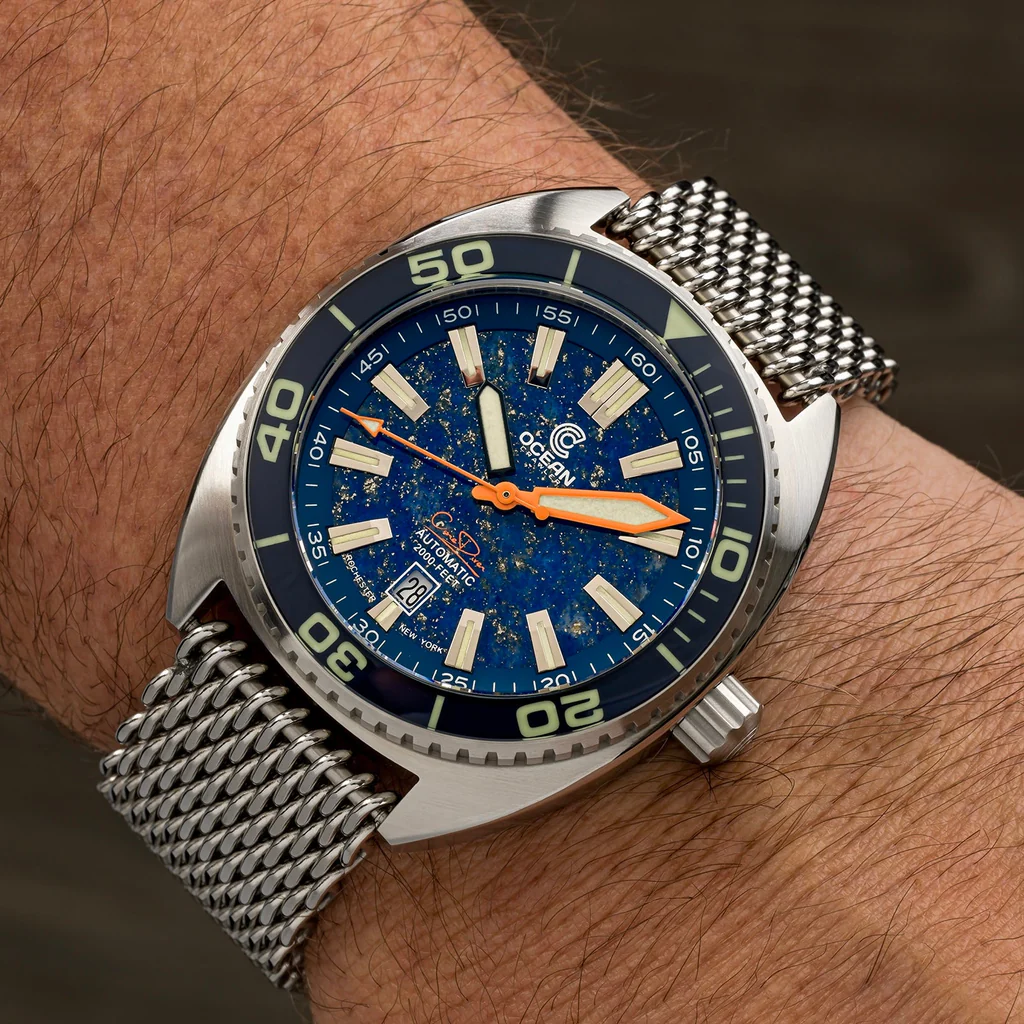 core-diver-lapis-lazuli-edition-2-straps-included-502345_1024x1024 core-diver-lapis-lazuli-edition-2-wrist shot