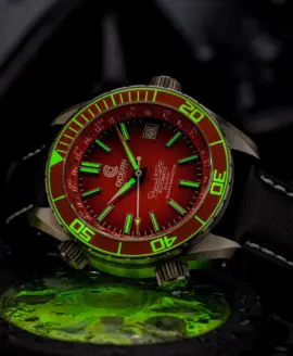 ocean-crawler-ocean-navigator-red-v3-titanium-lume