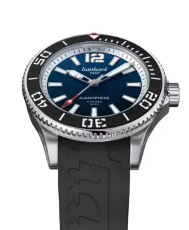 hanhart-aquasphere-ocean-fade-42mm-black-bezel-black-rubber-strap-closeup