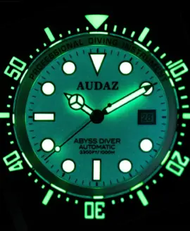 Audaz Abyss Full Lume dial