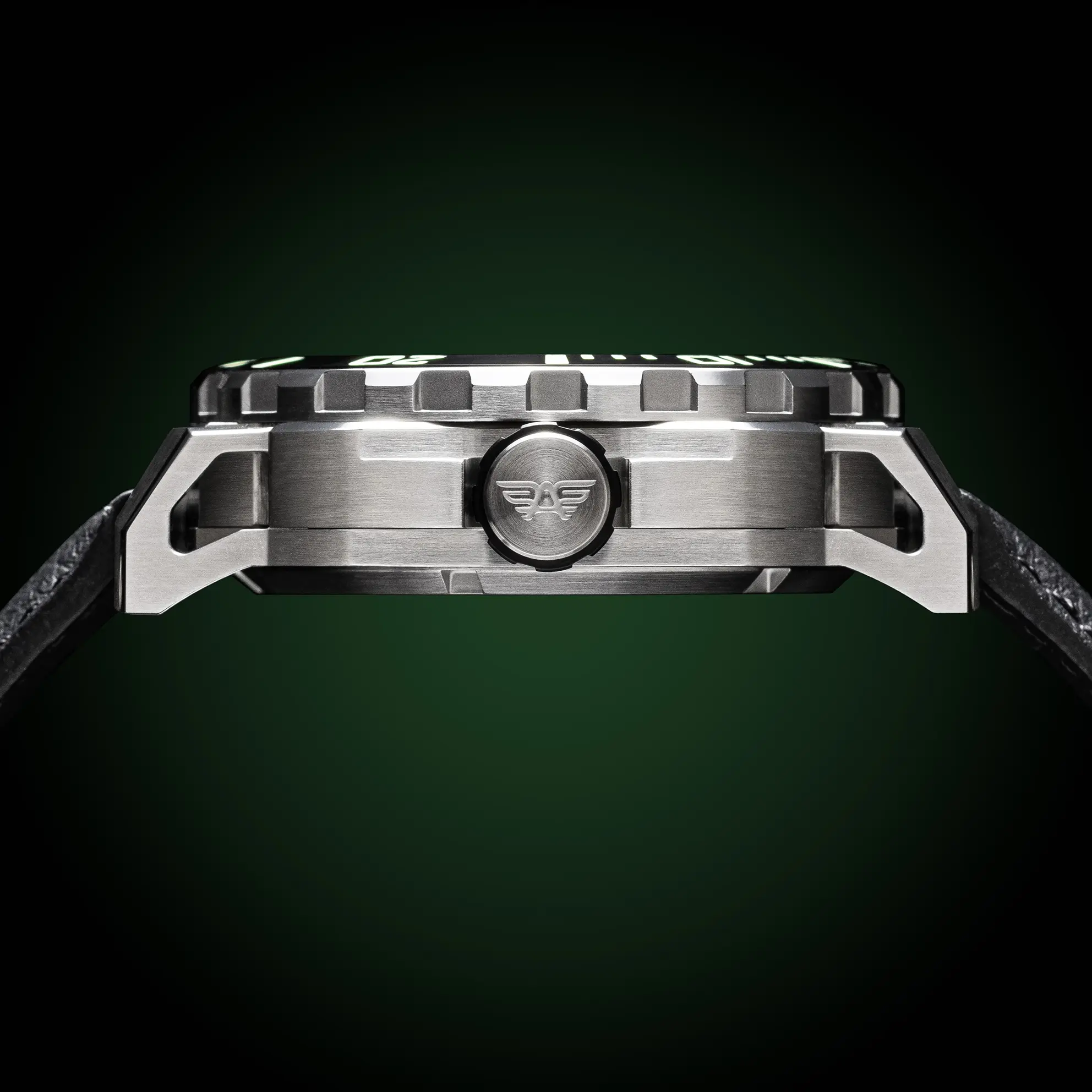 ADZ-4020-SIDEPROFILE_2f069fc0-c02f-4b21-ae08-5d9ad5a3e0d7_5000x Audaz watch case side with drilled lugs