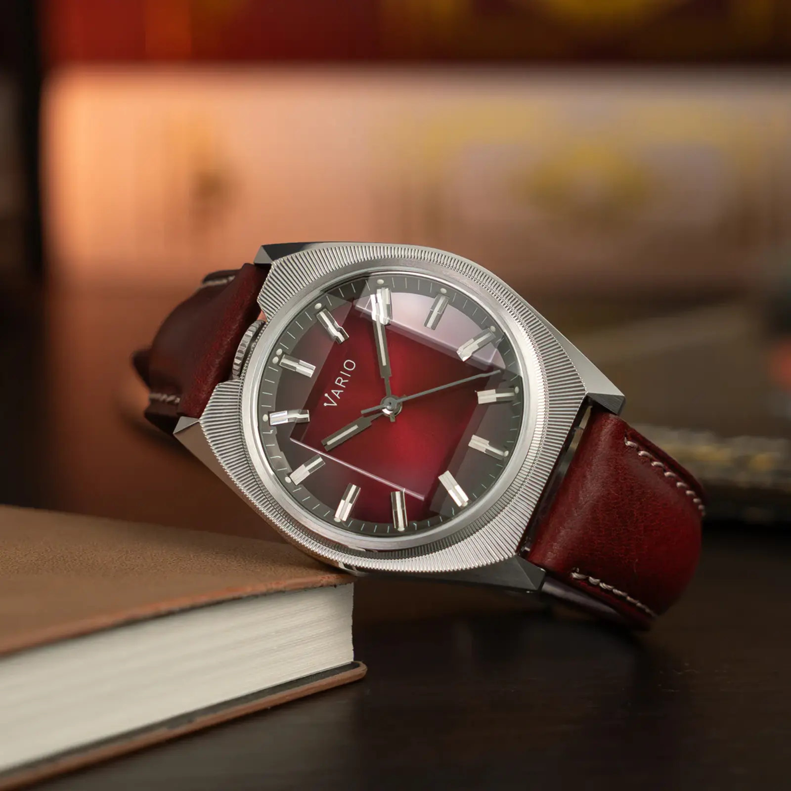 Vario Futurist Watch Sunburst Red Fume Watch mood Vario Futurist Watch Sunburst Red Fume Watch mood